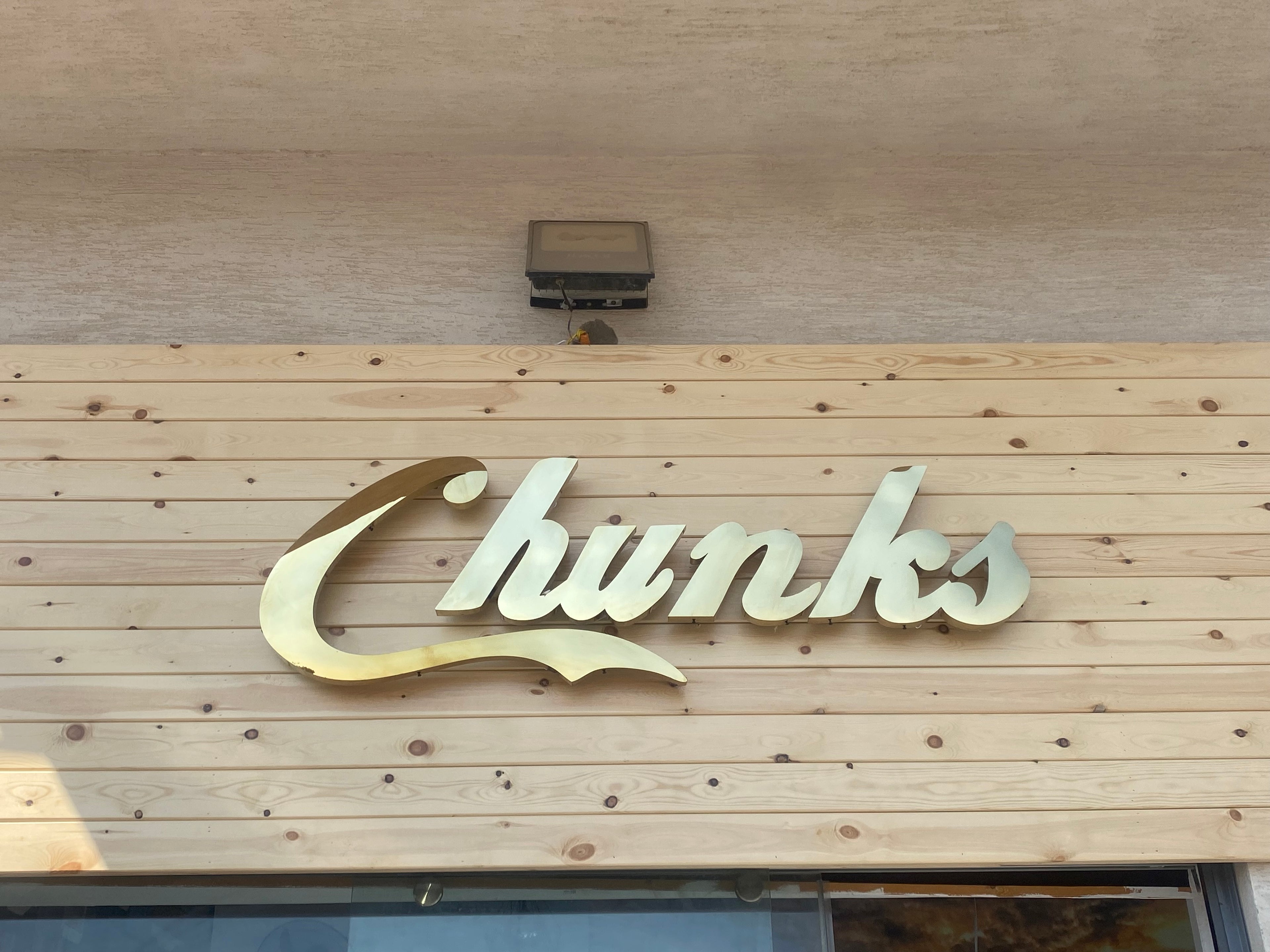 يفط استالس حروف بارزة لوجو